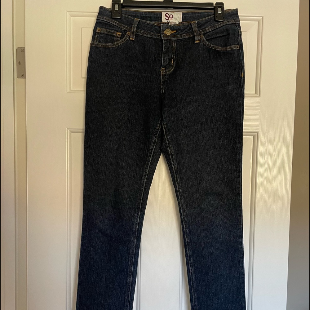 Low rise straight Jean